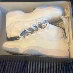 Jordan 11 Legend Blue
