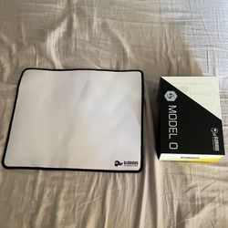 Glorious Model O White  and White MousePad