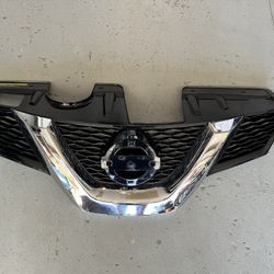 Nissan Rogue Grill 2014-2016, Nissan Rogue front bumper grill, OEM ORIGINAL NISSAN PART 