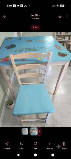 Ocean style table n chairs