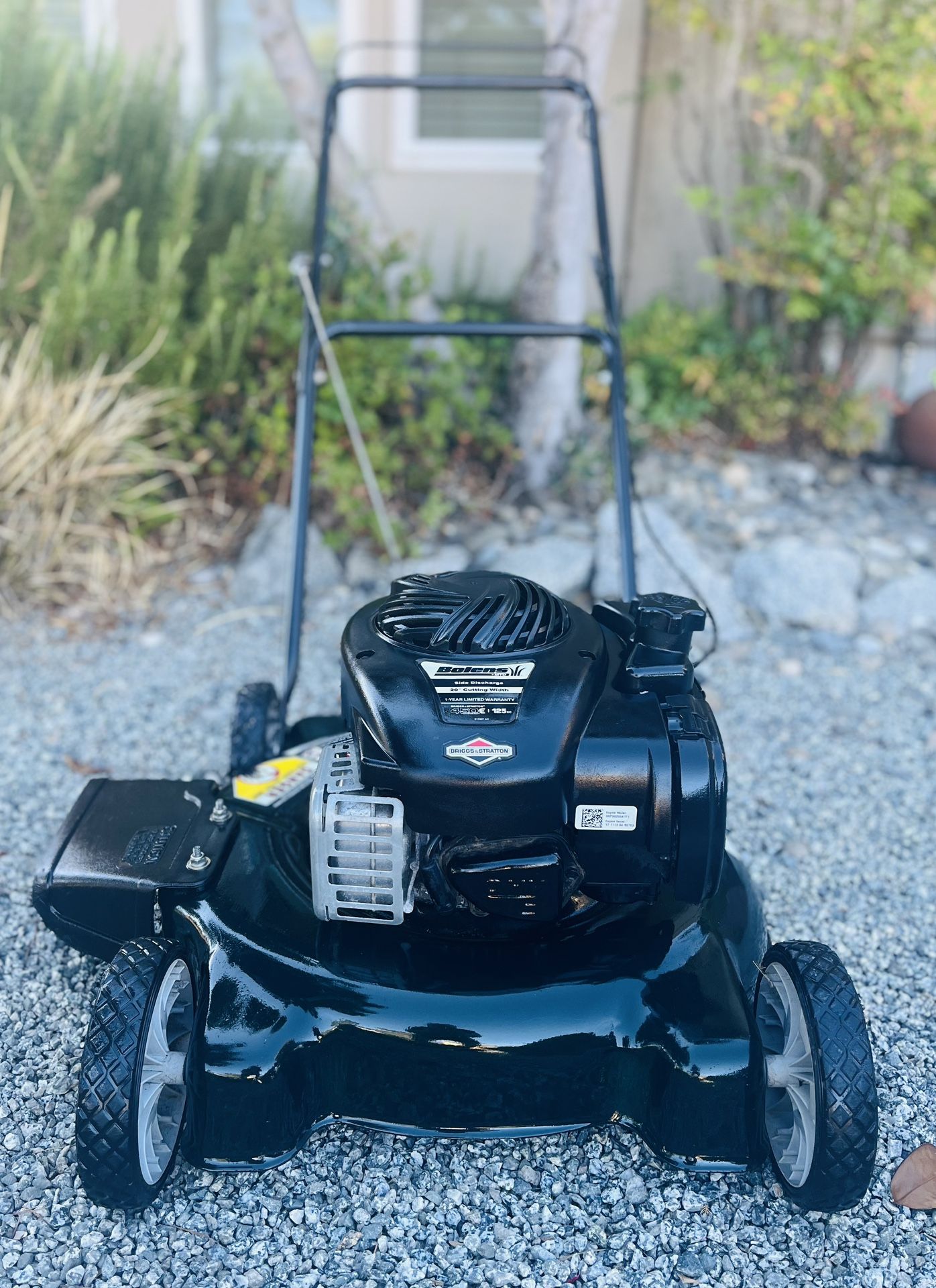 Bolens MTD 20 Lawn Mower w Briggs Stratton Engine for Sale in San Carlos CA OfferUp