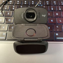 Logitech web camera 99% new C615