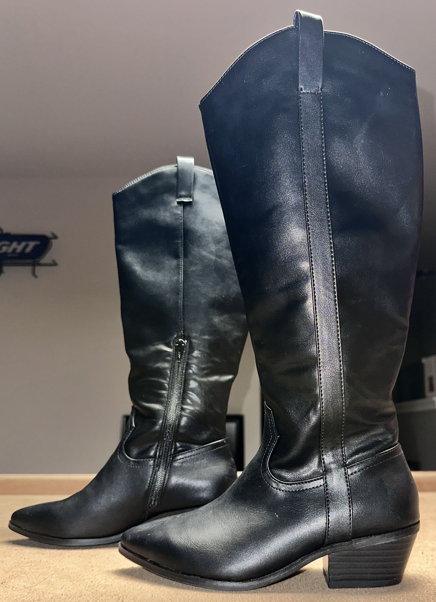 Black Boots