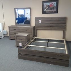 4pc Queen Bedframe Dresser Mirror Nightstand 