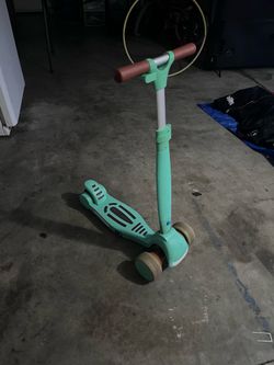 Kids scooter