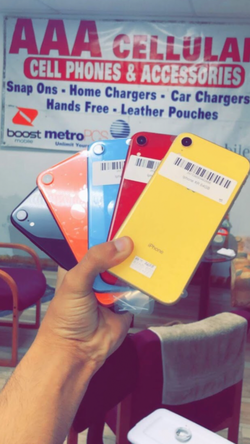 Apple iPhone XR 128GB / 64GB | $50 Down And Take It Home!