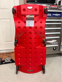 Lay down rolling cart for mechanics