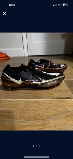 Nike Phantom GT cleats 10.5