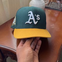 oakland a’s hat      7 3/8