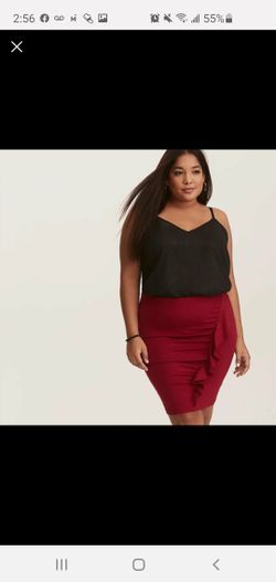 Torrid red ruffle front ponte mini skirt