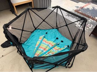 Summer playpen
