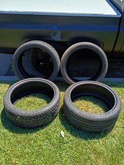 265/35R22