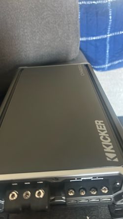 Kicker 1200 w amp