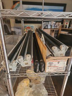 5 Black Lights With Case Of New Bullbs 