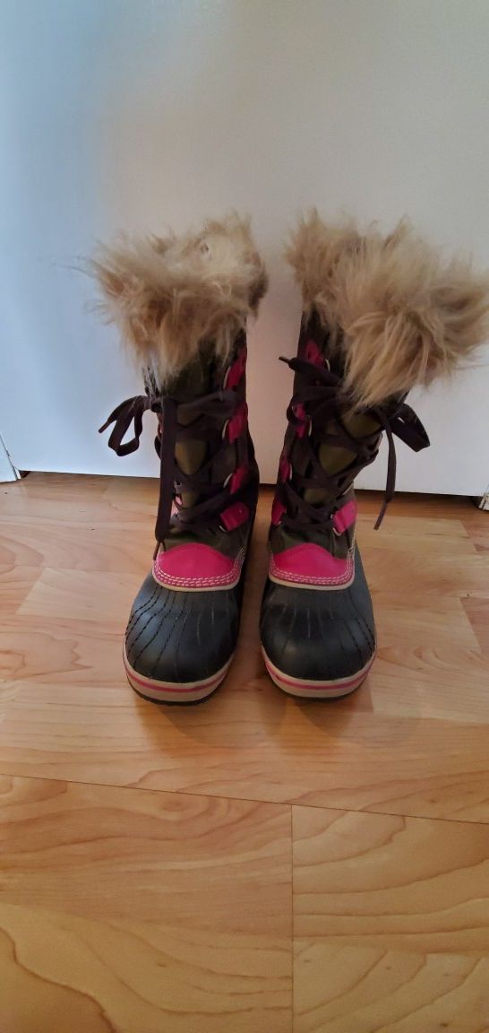 Womens Sorel snow boots