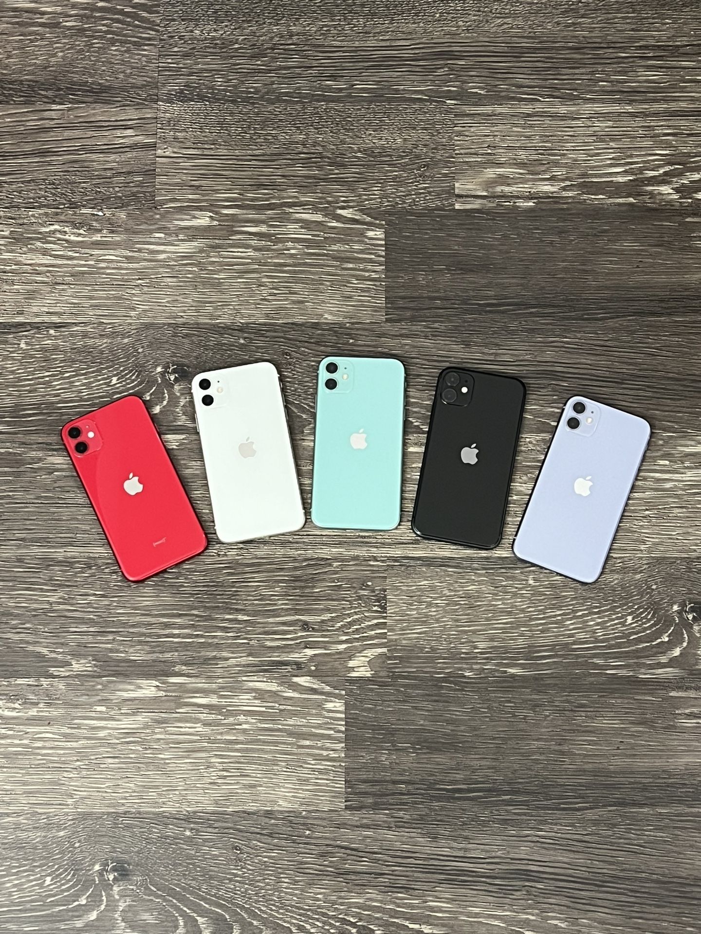 iPhone 11 UNLOCKED FOR ALL CARRIERS!