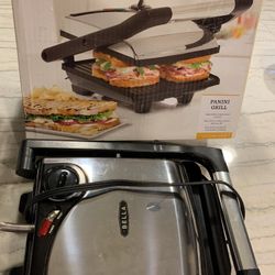 BELLA Panini Grill