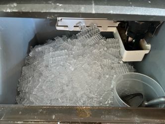 Ice maker
