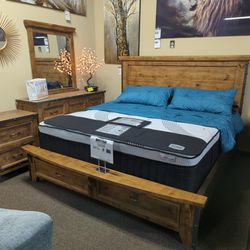 Brand New 4pc King Bedroom Set Solid Wood