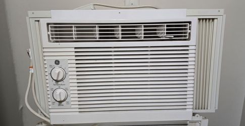 GE AC Window 5,000 BTU 0