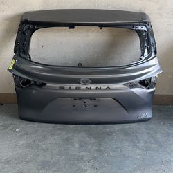 (389) 21-25 Toyota Sienna liftgate lift gate 2021 2022 2023 2024 2025