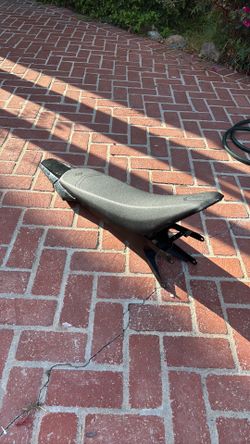 Surron ultra bee seat with subframe for lbx