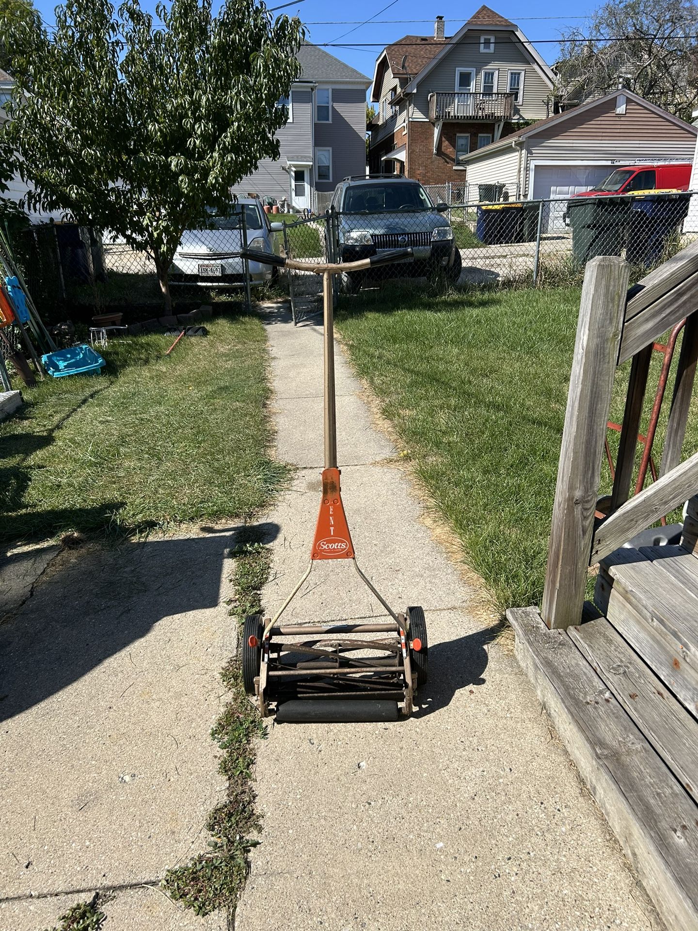 Scott’s Push Mower