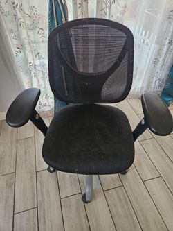 Desk chair