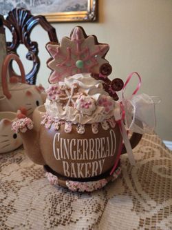 Gingerbread Bakery Decorative Teapot