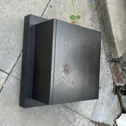 Free weet elm side table