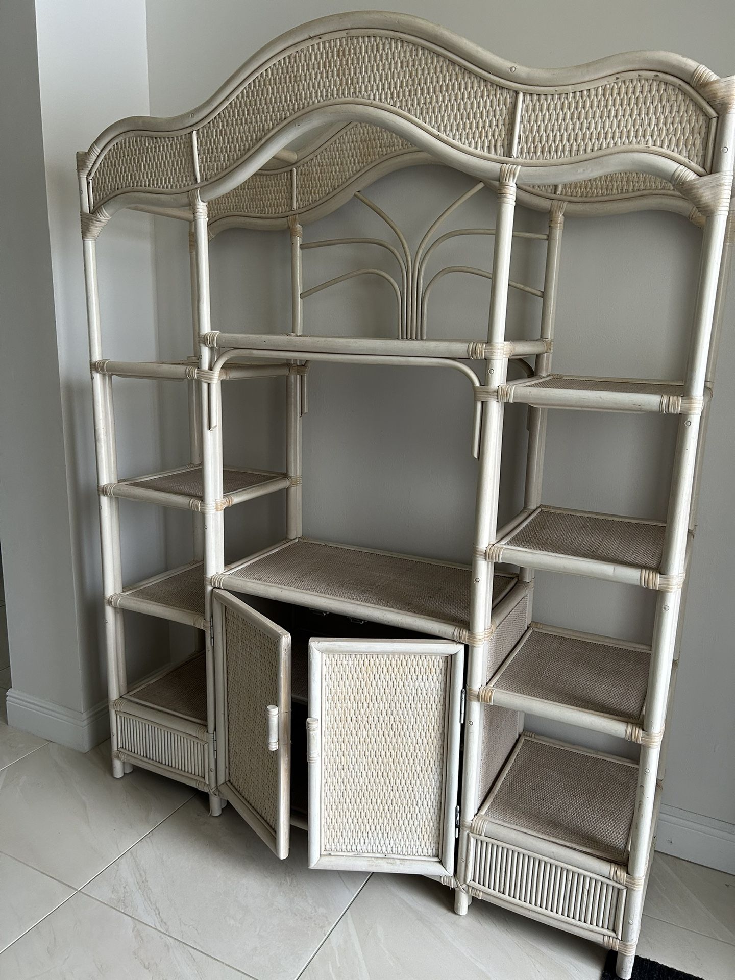 Wicker/Rattan Shelving Unit 