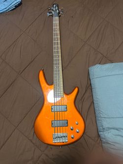 Ibanez 5 string bass with gig bag