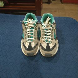 Tenis Skechers Size 9.5