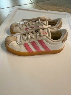 Girls Adidas VL Court 3.0 Size 2