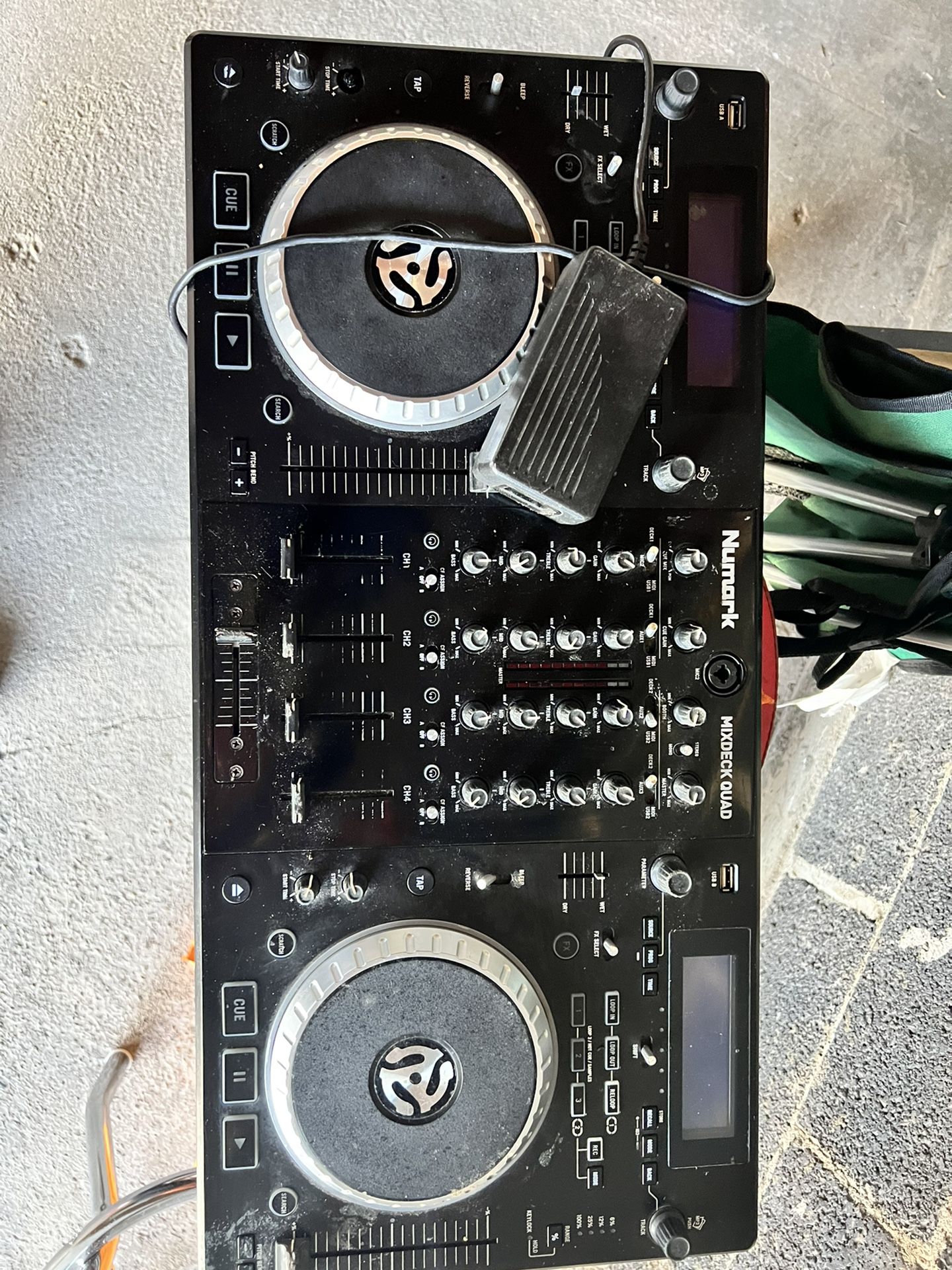Numark Mixdeck Quad 4 Channel Controller