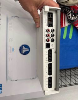 JL Audio Amp