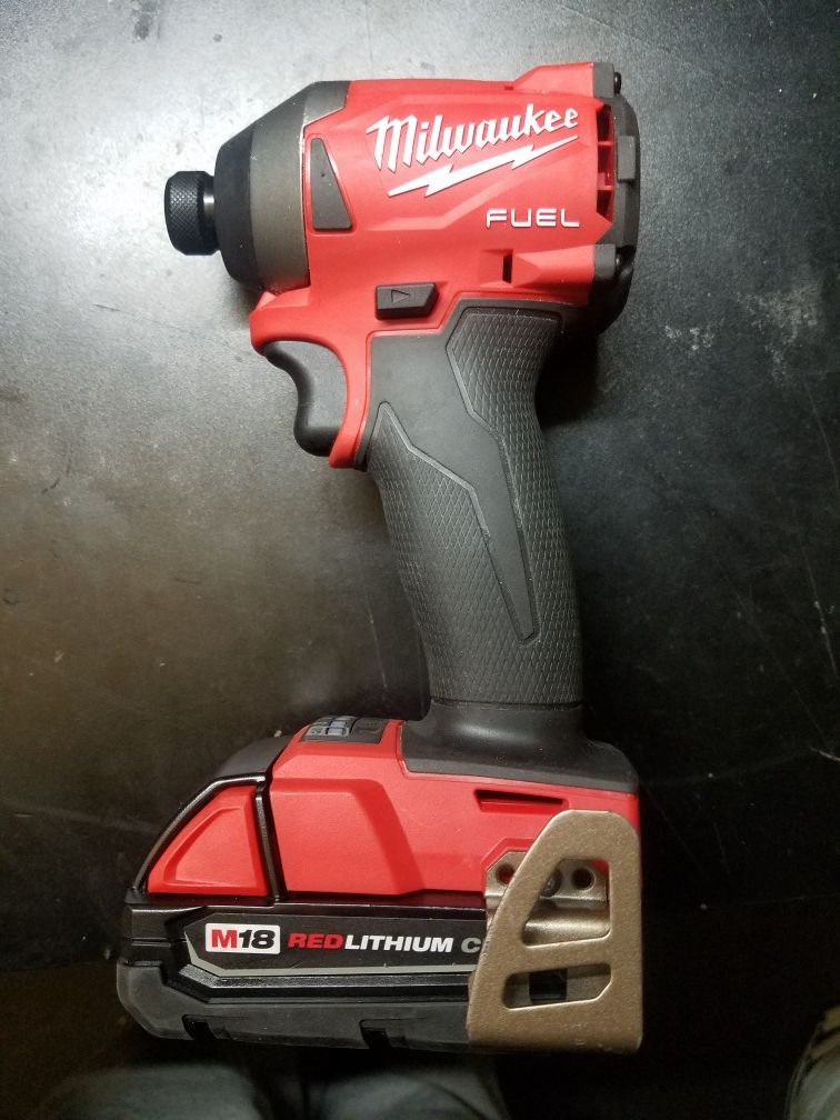 Milwaukee gen 3 m18 fuel 1/4" impact driver