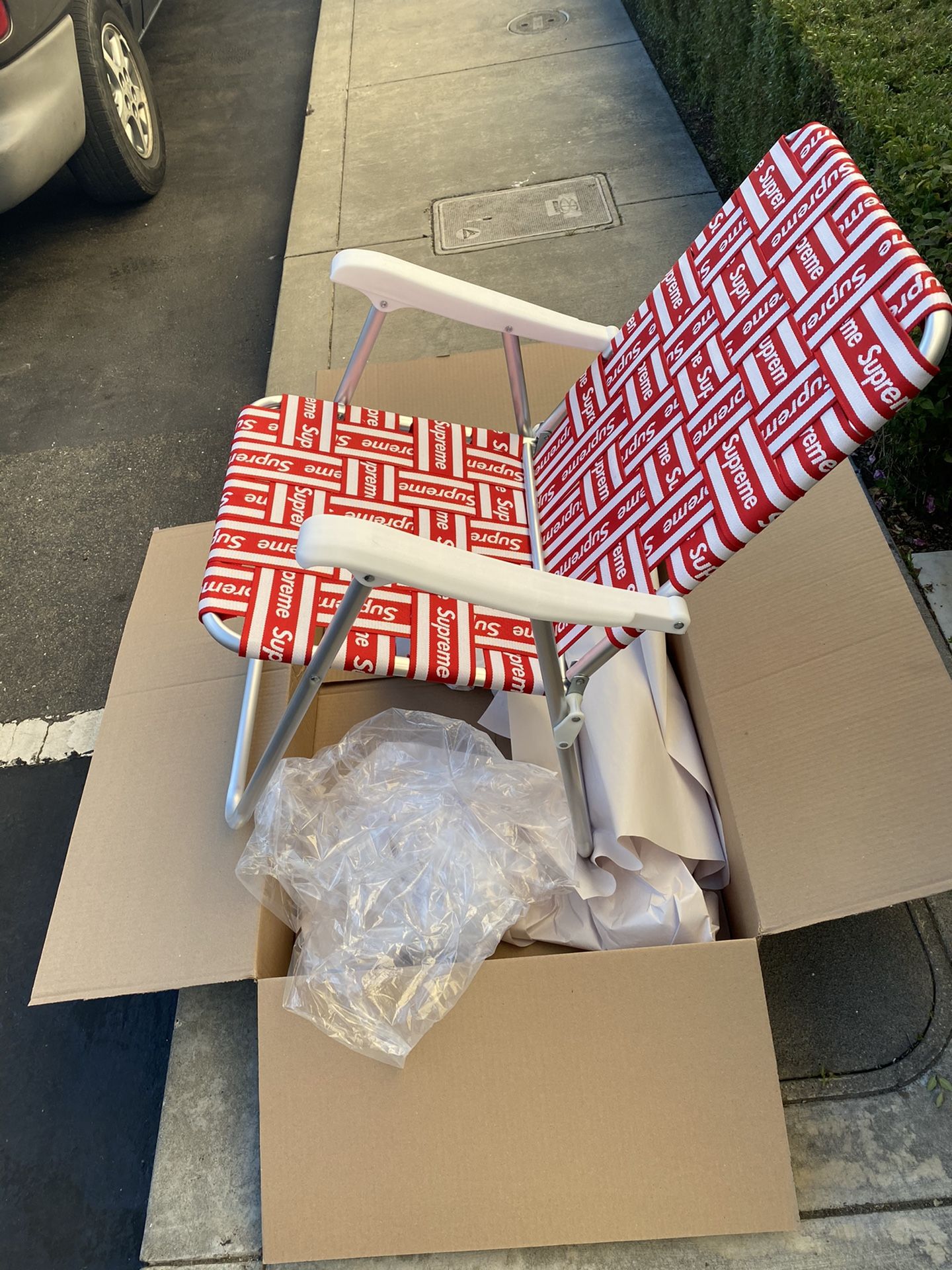supreme lawn chair for Sale in Alameda, CA - OfferUp
