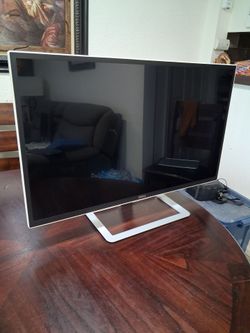 DELL  D Series LED-Lit Monitor 32 White D3218HN, YU 10(contact info removed)5.  FHD 1920 x 1080, 16:9, IPS LED Back -lit HDMI, VGA, VESA...

100-240 V