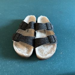 Birkenstock Slides With Fur Lining