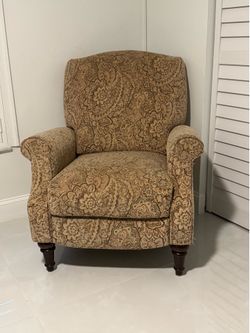 Stylish and comfortable Recliner