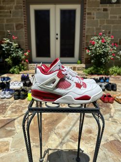 Jordan 4 Alternate 