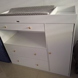 Baby Changing Table 