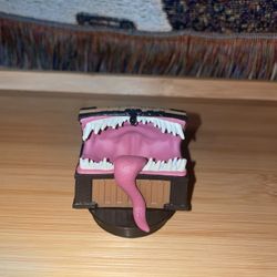 Mimic Chest (Dungeons & Dragons: Honor Among Thieves)