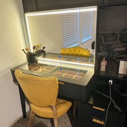 New Modern Makeup Vanity For Sale