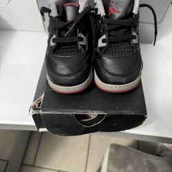Jordan 4 Retro 