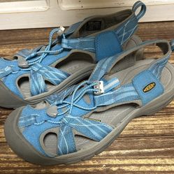 Keen Sandals Women’s Size 9 - NEW 