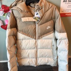 Nike Storm-FIT Windrunner PrimaLoft Hooded Puffer Jacket Womens Large, Great Condition