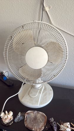 Table fan