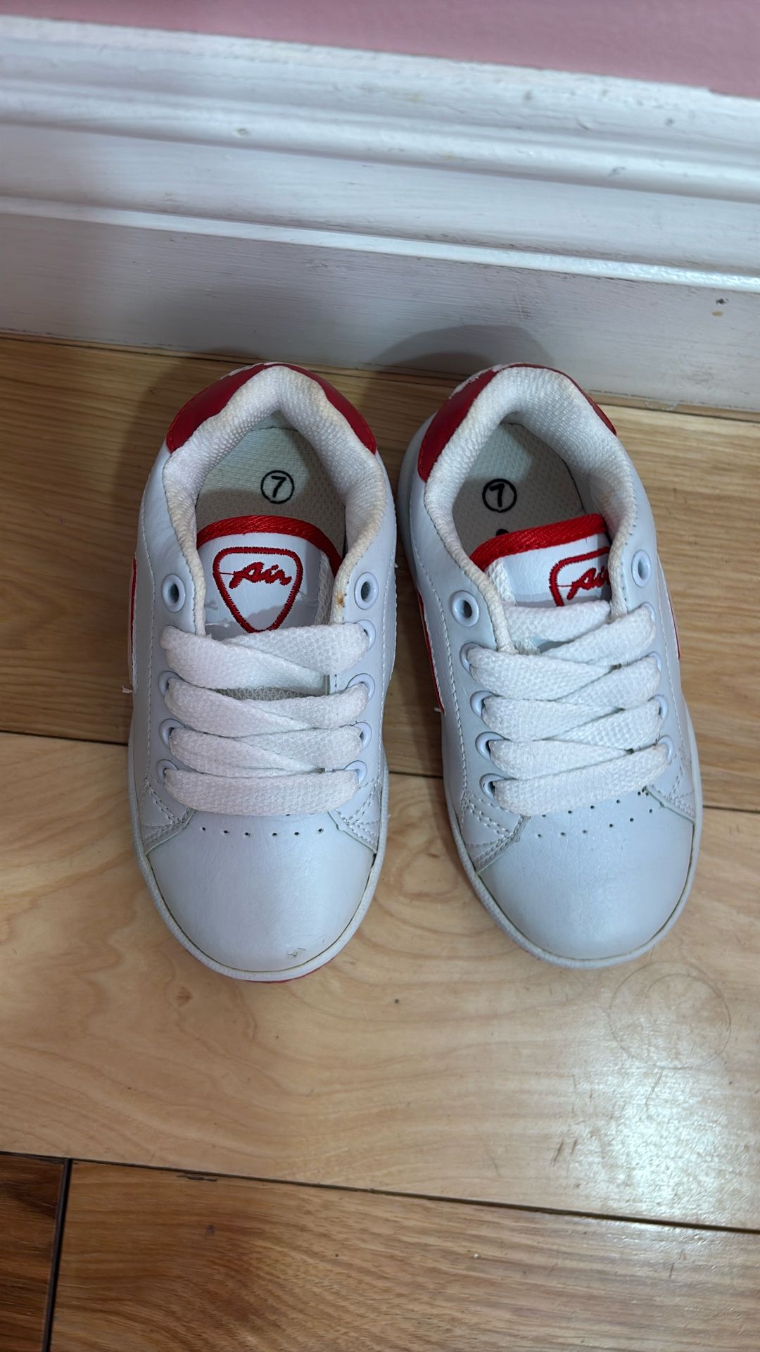 Free Toddler Shoes Size 7c Read Description